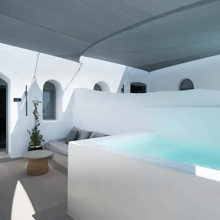 Magnificent Santorini Luxury With Sea View And Hot Tub Villa